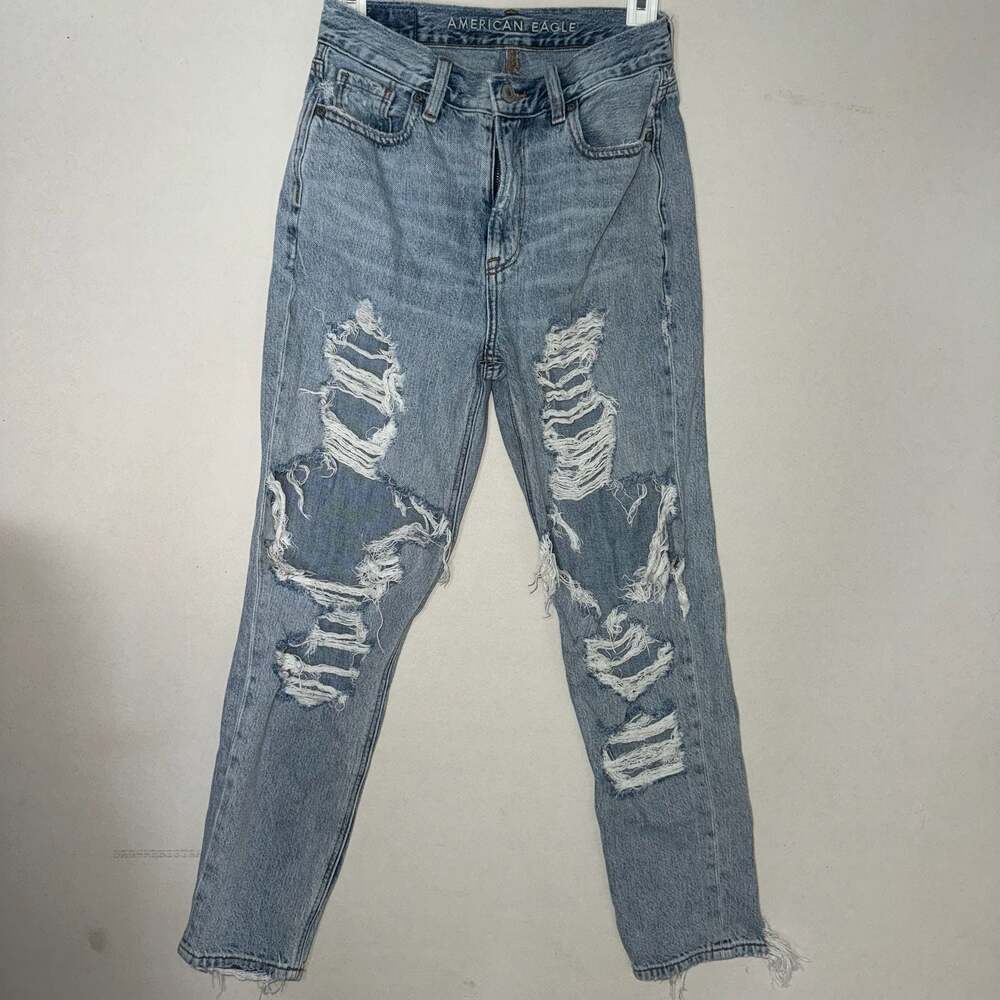 American Eagle Size 0 Regular Distressed High Rise Mom Jeans
